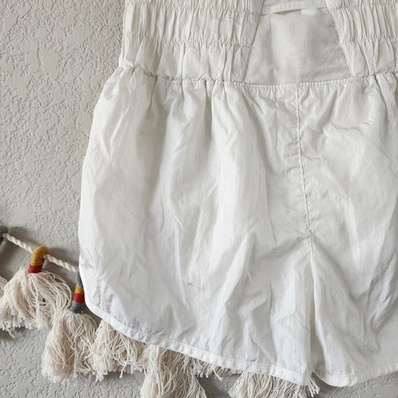Free People Movement The Way Home Shorts Optic White Running Yoga Athletic M - Picture 10 of 13